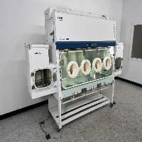 Esco Isoclean Positive 4 Glove Isolator image 0